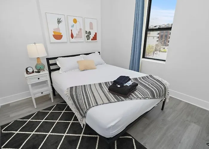 Charming Smoke Ok 3br South Loop Near Mccormick Чикаго